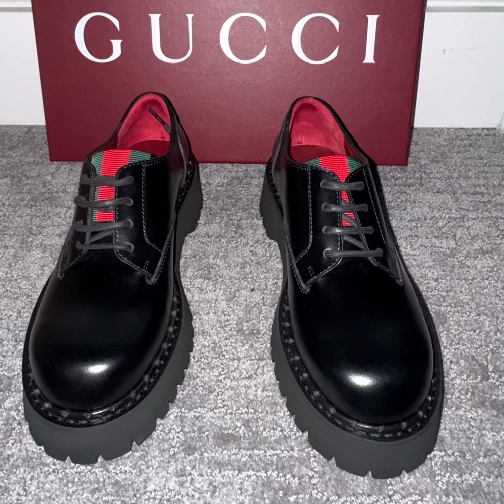 🛑 SOLD 🛑 GUCCI
Thea Lug Sole Shoes
Women’s EU 39.5 - Picture 3 of 16